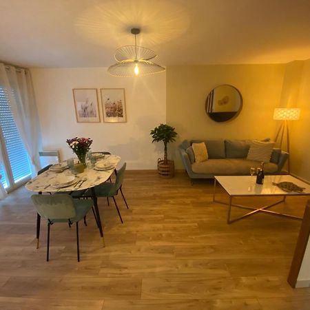 Ferienwohnung Les Rives De L'Indre. Parking Gratuit. Lit 160Cm Châteauroux Exterior foto