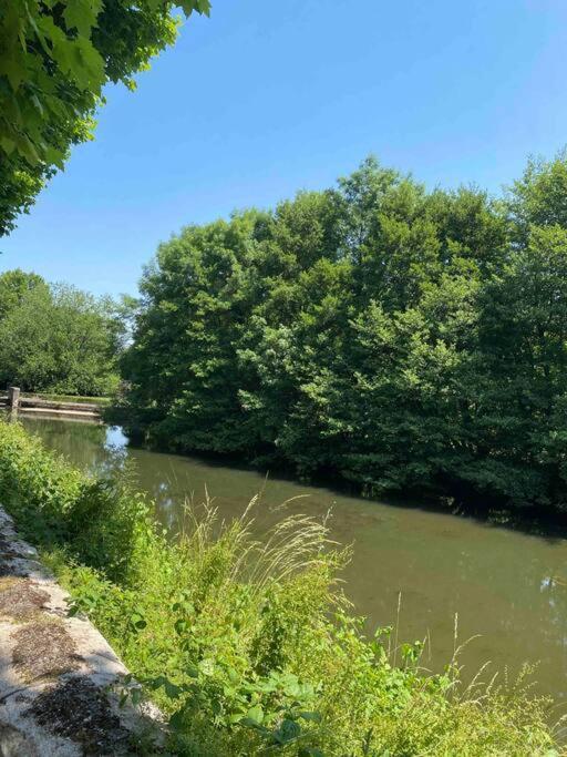 Ferienwohnung Les Rives De L'Indre. Parking Gratuit. Lit 160Cm Châteauroux Exterior foto