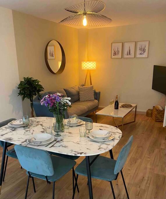 Ferienwohnung Les Rives De L'Indre. Parking Gratuit. Lit 160Cm Châteauroux Exterior foto